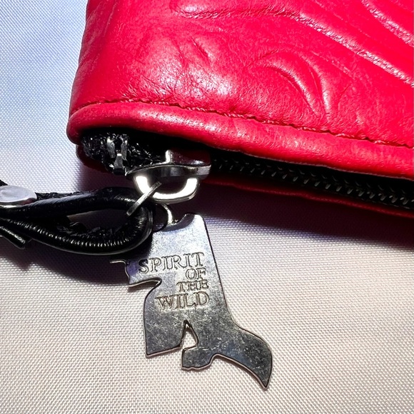 Red Leather Wristlet Wallet Embossed Clutch Wristlet - Picture 6 of 11